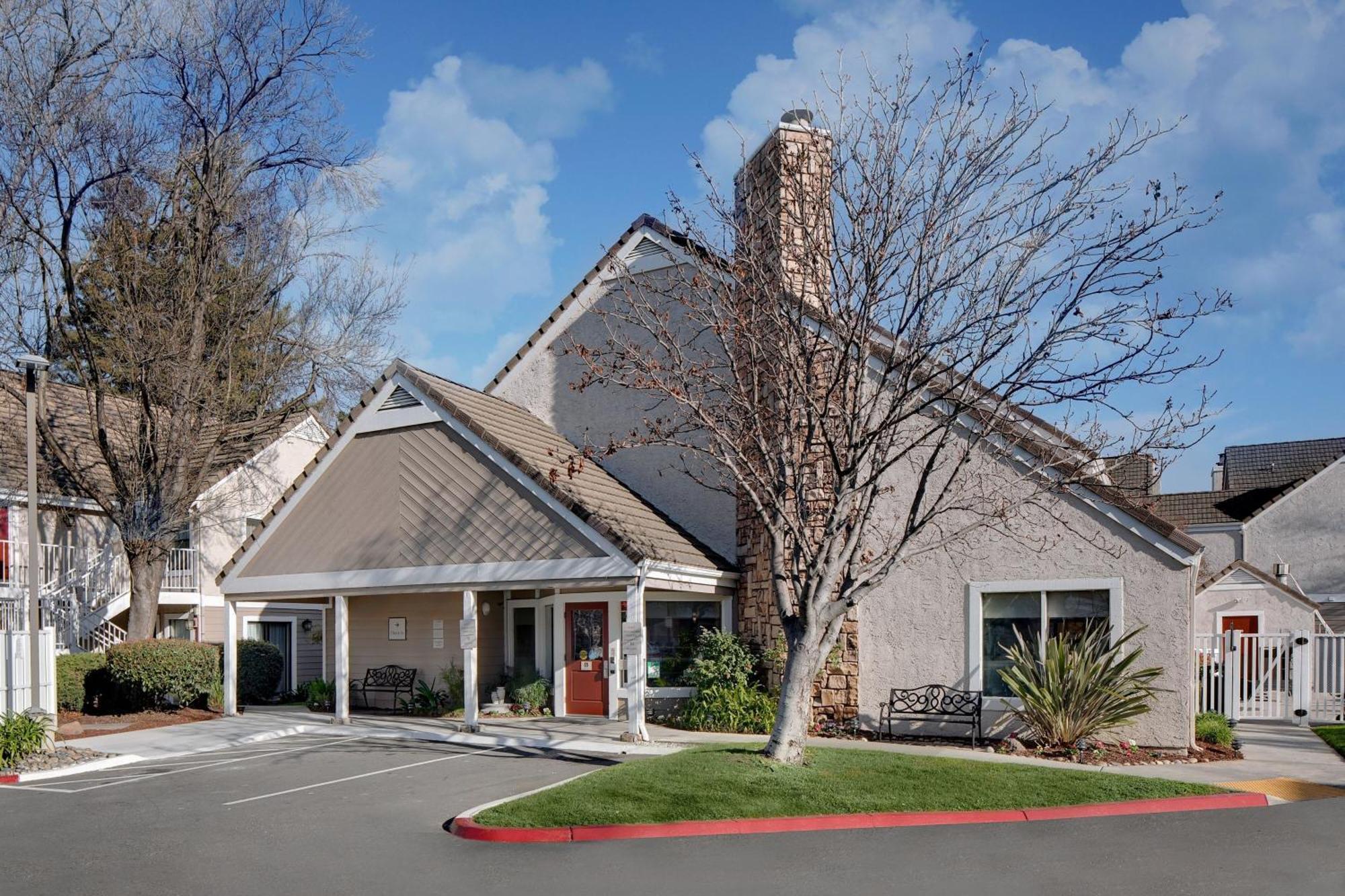 Silicon Valley Hotel 3*